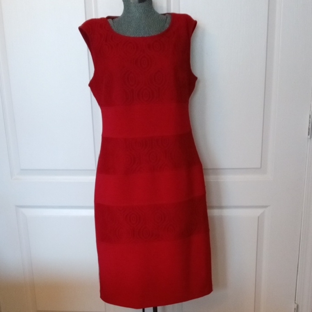 London Style Red Sleeveless Midi Sheath Dress